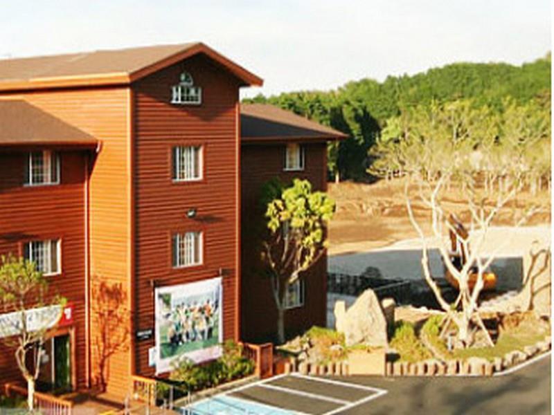 Arbon Youth Hostel & Resort Jeju Exteriör bild